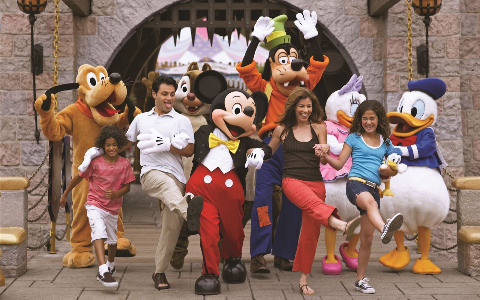 disneyland-rides-shows-and-attractions-in-anaheim