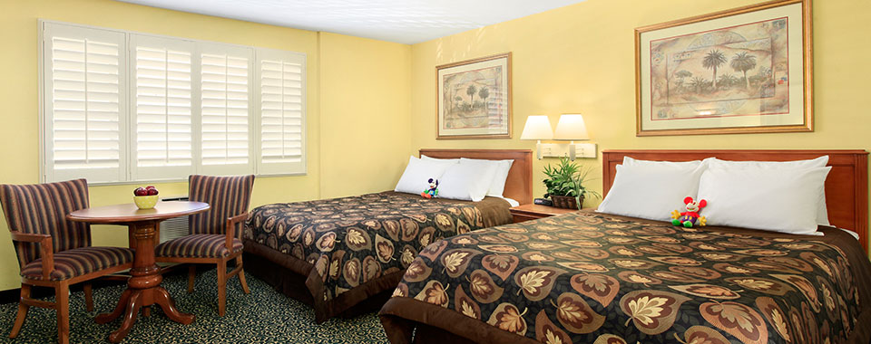 Deluxe Room with 2 Queen Beds at Del Sol Inn, California